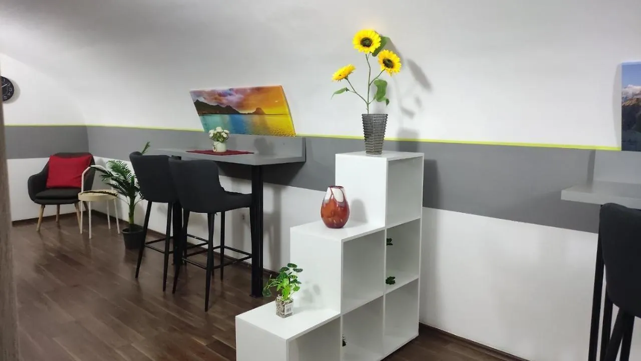 Eiffel-T45 Five Bedroom Central Apartment Budapešť